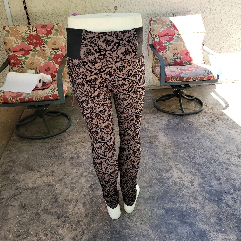 Fancy leggings with velvet design - Picture 3 of 9
